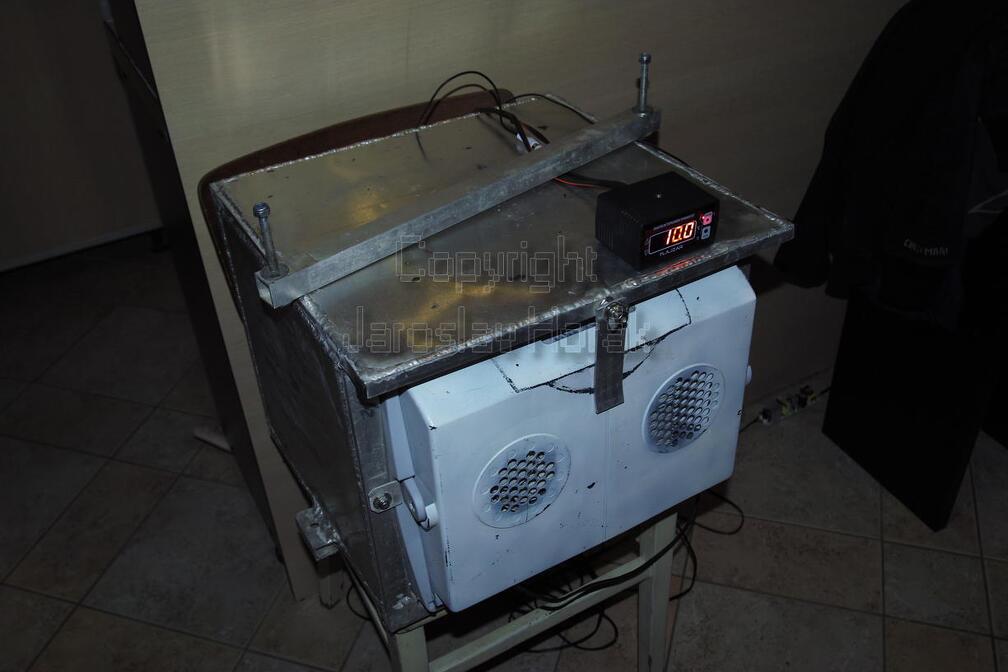 SDIM1390 lednice s termostatem